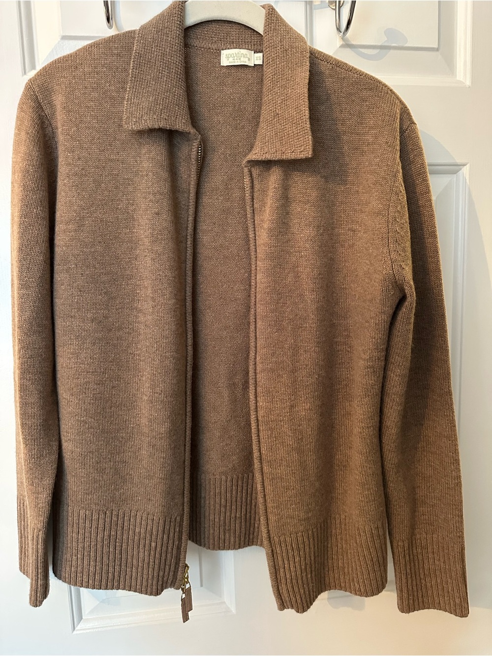 Spartina 449 Women’s Full-Zip Cardigan Sweater in Warm Brown - Picture 3 of 7